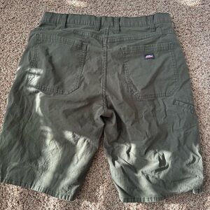 Dickies Men's Cargo Shorts in Olive Green